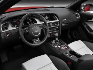Audi S5 Cabriolet 2011 года 